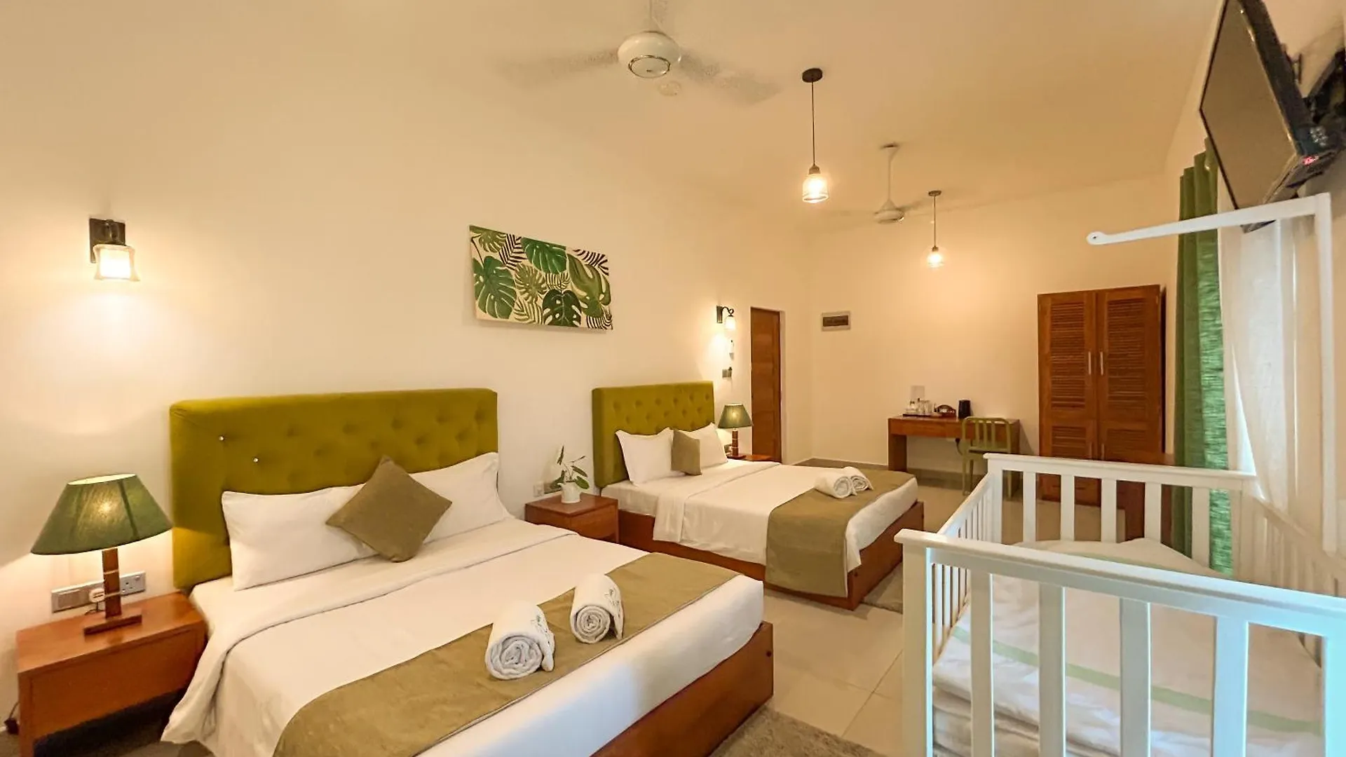 J Leaf Hotel By Blue Bird contacts