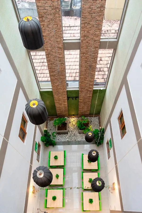 נגומבו J Leaf Hotel By Blue Bird