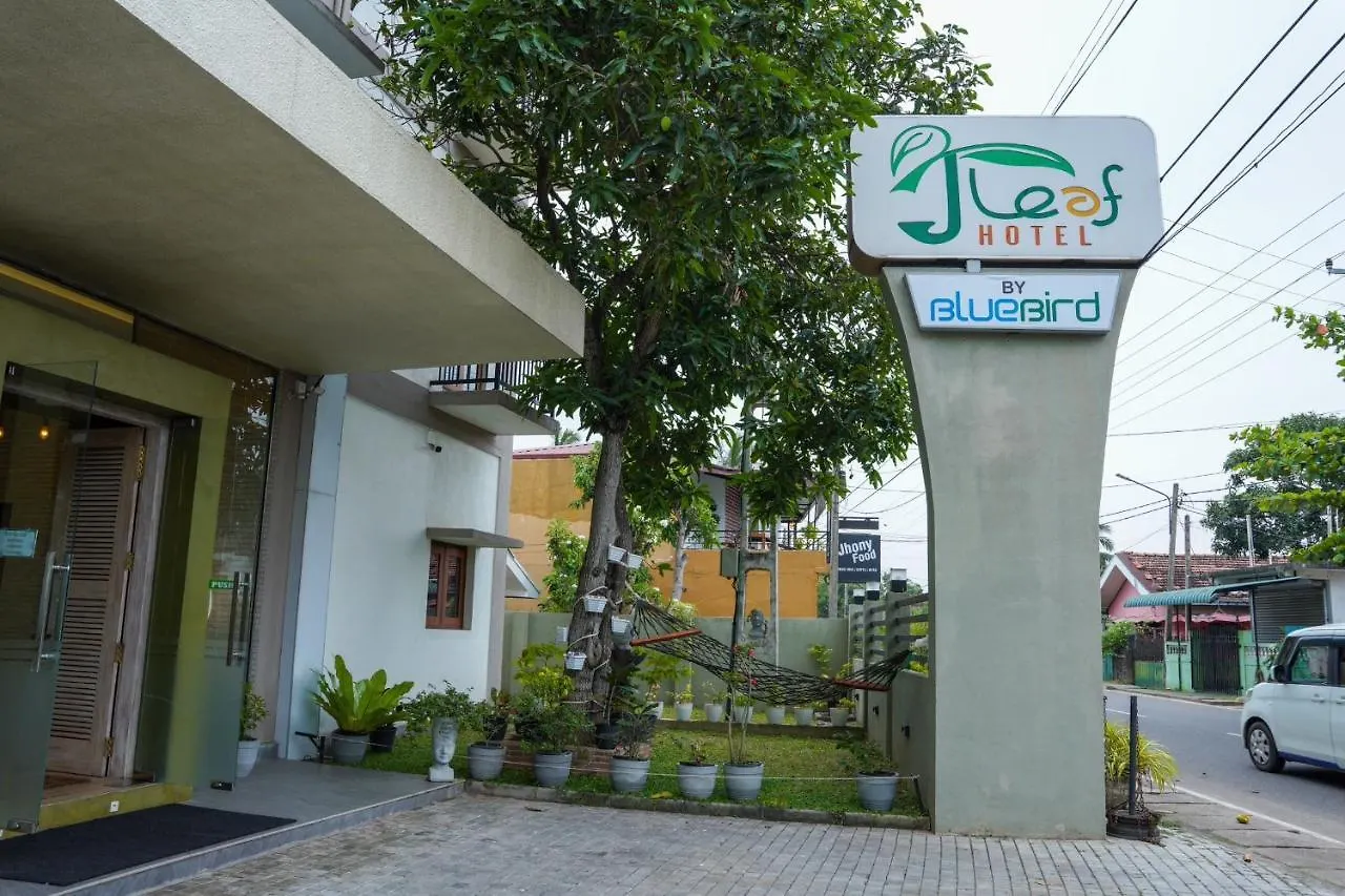 J Leaf Hotel By Blue Bird Negombo
