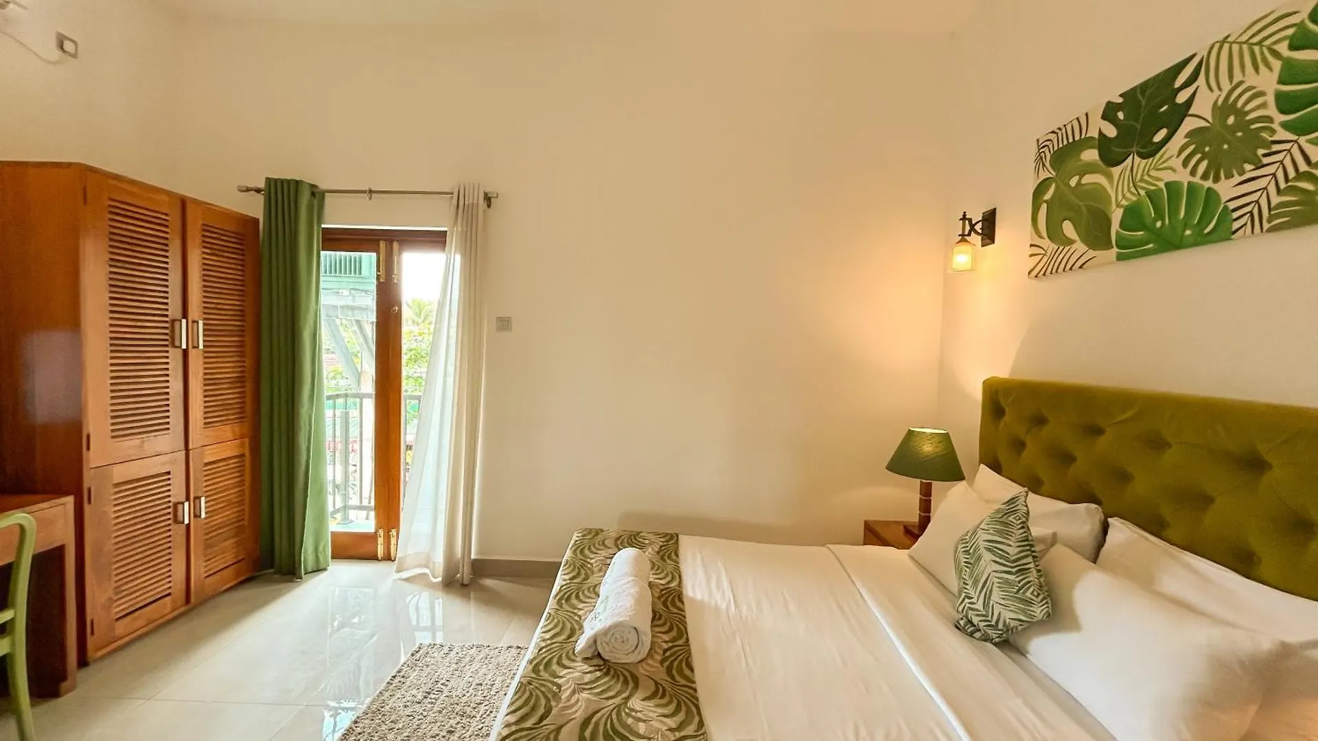 נגומבו J Leaf Hotel By Blue Bird 3*,