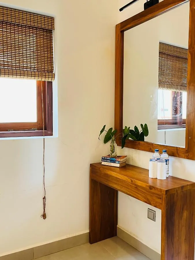 J Leaf Hotel By Blue Bird Negombo 3*,  Sri Lanka