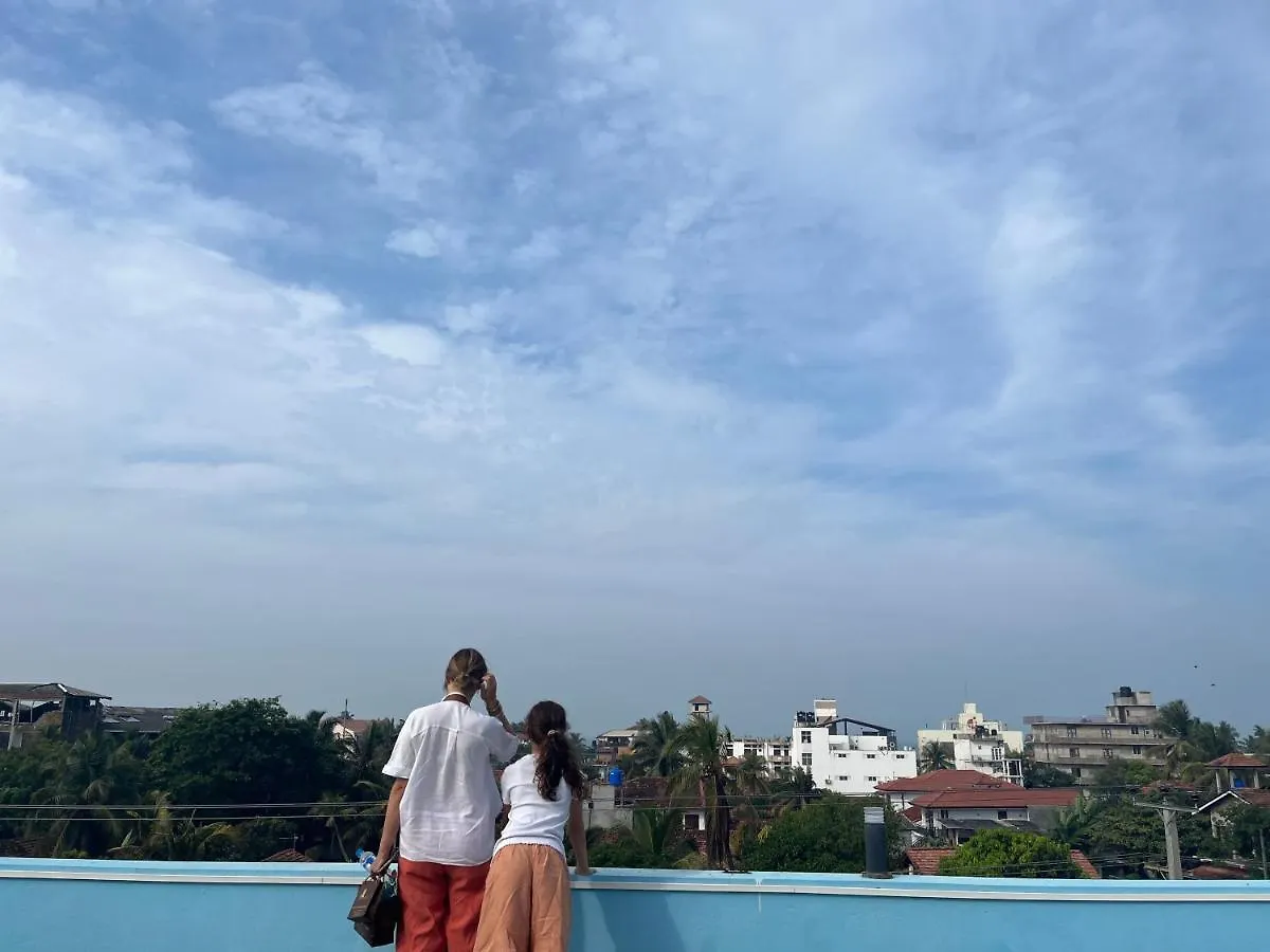 J Leaf Hotel By Blue Bird Negombo